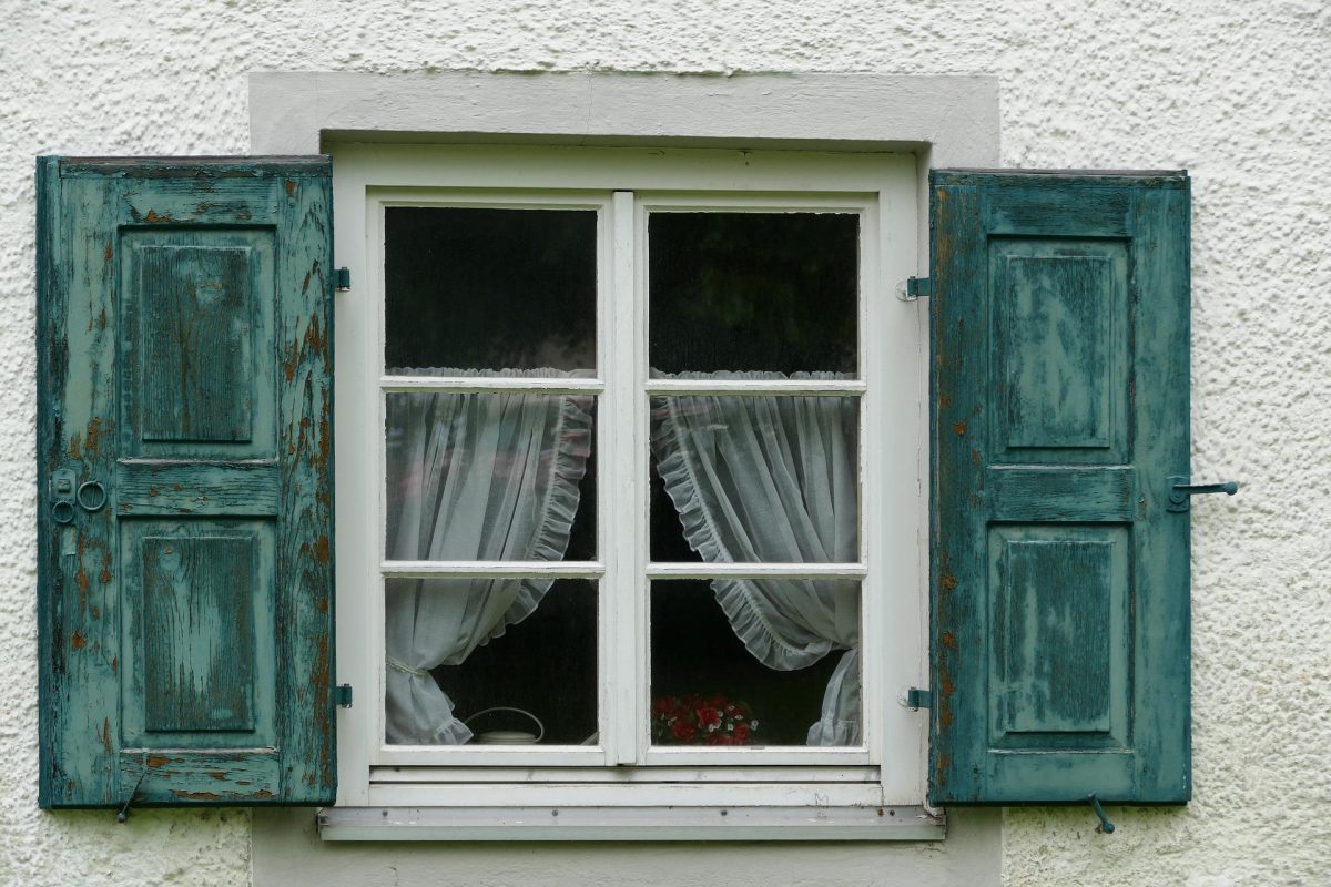 Como reaproveitar janelas velhas na decoração?