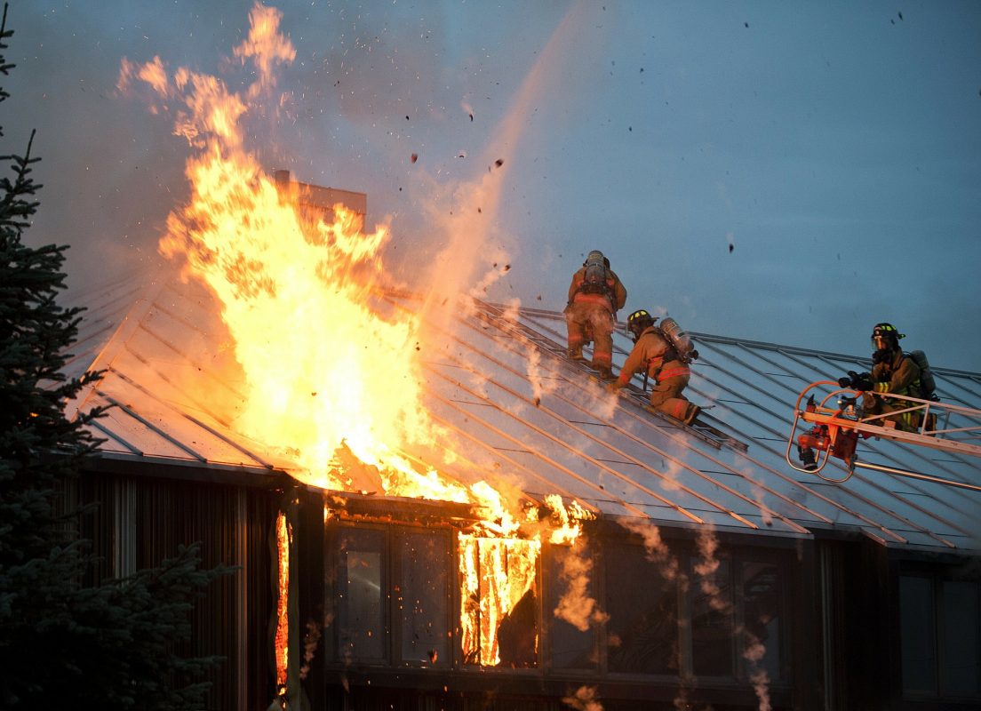 Principais causas de incêndios em residências