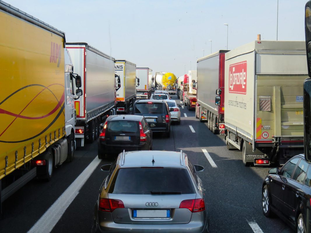 Transporte rodoviário no Brasil: vantagens e desvantagens